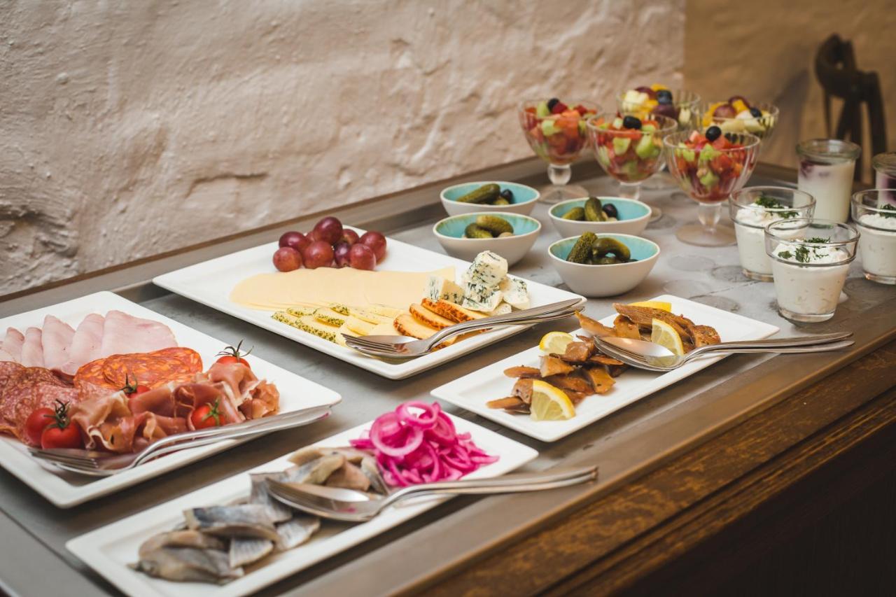 Art Hotel Roma Лиепая Экстерьер фото