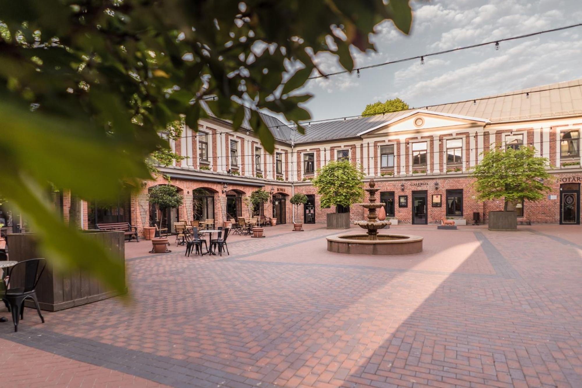 Art Hotel Roma Лиепая Экстерьер фото